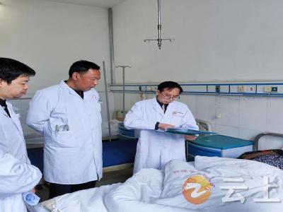 专家长期坐诊  守护百姓健康