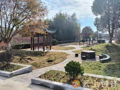 张集镇：现场评比找差距 “洁净”全力促落实