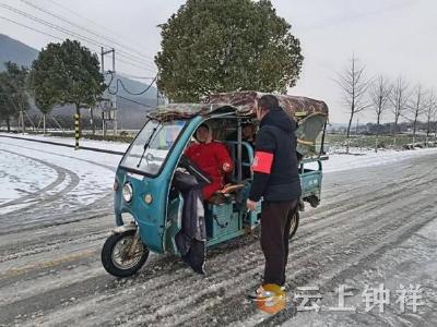 客店镇多措并举守护道路交通安全