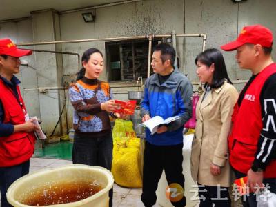 钟祥市人社局：深圳走访“石牌豆腐郎”