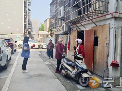 交通安全宣传 护航居民“平安行”