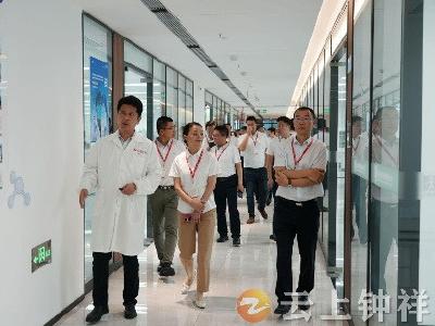 钟祥市工商联赴宜昌开展考察学习及招商活动