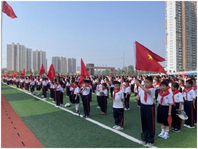 钟祥二中举行“红领巾爱祖国”少先队新队员入队仪式