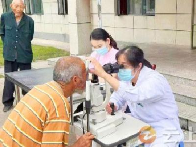 钟祥市中医院走进胡集镇福利院开展爱心义诊活动