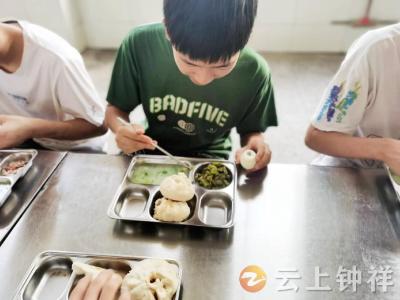 磷矿实验学校：烹饪幸福底色 “食”惠健康生活