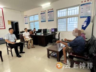 冯玉霞在东桥镇检查督导信访维稳工作
