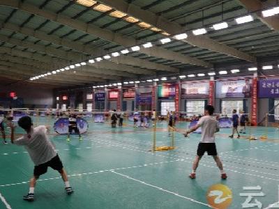 钟祥：全民健身  “羽”梦同行