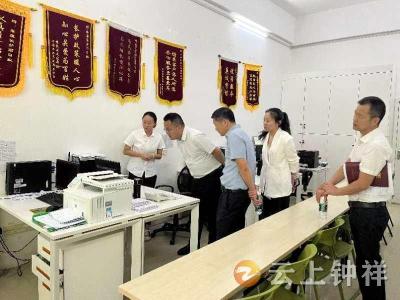 门克巴依调研我市长期护理保险工作