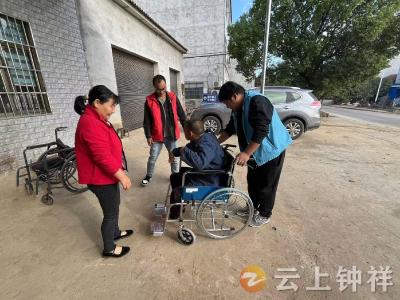 长滩镇社工站：慈善助残 情暖人心