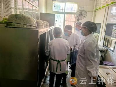 东桥镇镇直小学：“味”你而来 “食”刻陪伴