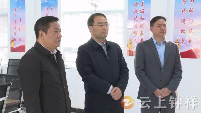 张勇在皇庄、郢中等地调研产业发展与基层治理工作