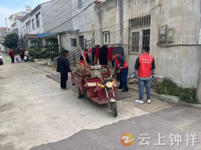 皇庄街道董家巷社区：全民参与“清洁家园”行动