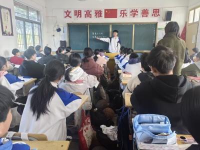 清风拂校园，廉种心中栽——双河一中开展廉洁教育活动