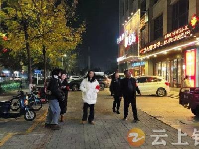 夜间巡逻“不降温” 点亮群众“平安灯”