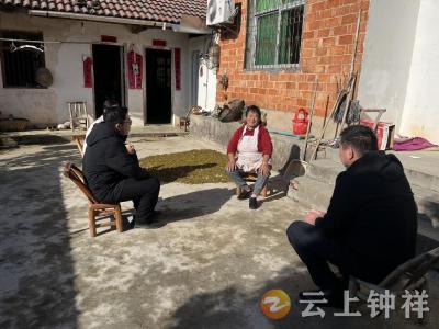 团钟祥市委开展“走到困难群众”排忧解难活动