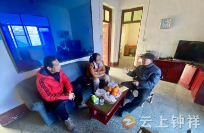 钟祥市医疗保障局开展春节前走访慰问退休老干部、老党员活动