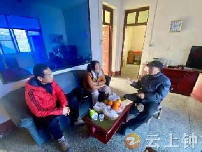 钟祥市医疗保障局开展春节前走访慰问退休老干部、老党员活动