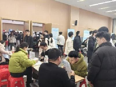 钟祥“招才”进校园 春季“引智”启新篇