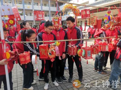 钟祥市承天小学教联体：手工灯笼展风采 校园文化绽新颜