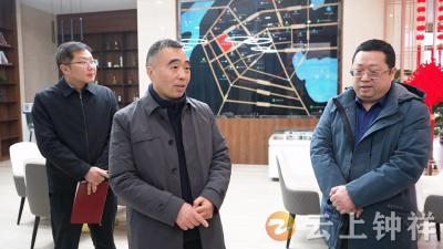 白海峰开展“走访委员·共话发展”早春行活动