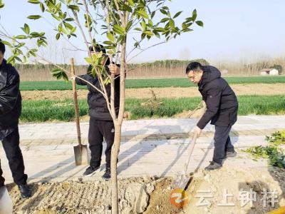 绿意盎然 共筑未来——荆门住房公积金中心钟祥办事处积极开展义务植树活动