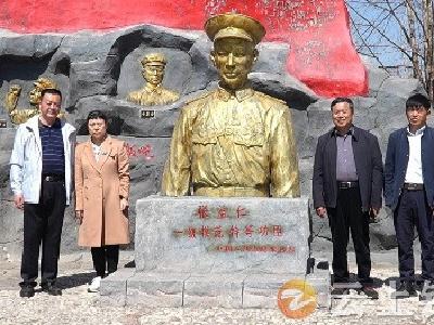清明祭英烈｜战斗英雄张益仁之女回乡追思