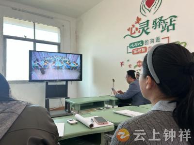 磷矿实验学校：“研”途繁花绽 共“语”促成长