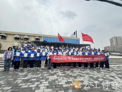 郢中街道宫塘社区：并肩同行学雷锋 播撒温情与安全的种子