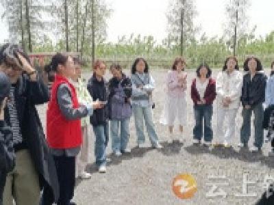 钟祥市人民医院护理教研室开展户外心理拓展活动