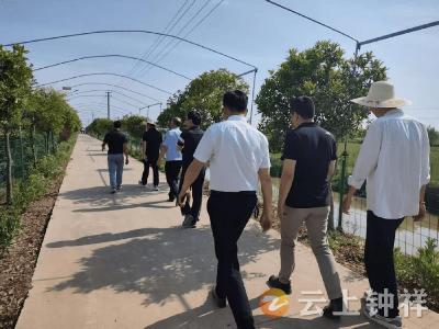 文集镇：“五一”假期游亿隆 安全防护保心安