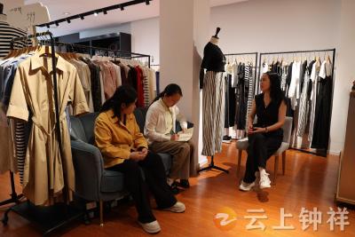 【我的创业故事】董玉蓉：以衣载情打造“终身衣橱”