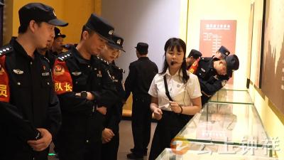 钟祥市公安局组织青年民警参观钟祥博物馆与大柴湖移民纪念馆