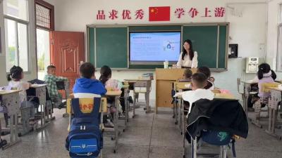 冷水镇杨岭小学开展传染病预防知识宣传讲座