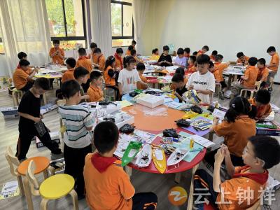 钟祥市龙山实验学校：怀航模梦 燃海疆情