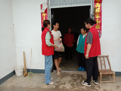 张集镇长河村网格站开展“快乐双节 助童成长”活动