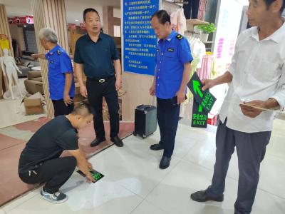 筑牢安全防线！冷水社区开展消防安全生产大排查专项行动