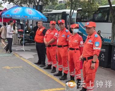 钟祥市皇庄街道子胥台社区：暖心守护，为高考护航