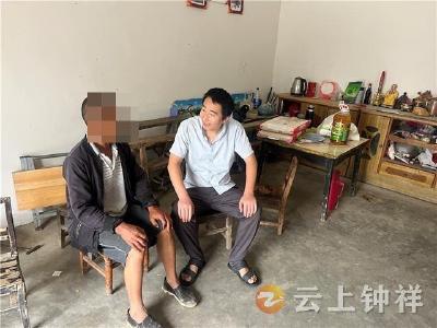 大柴湖志愿者分会与爱心商家助力杨营村特殊家庭