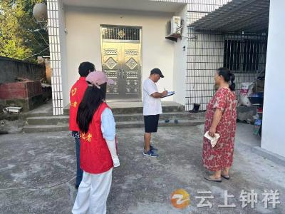 磷矿镇：联动评比 人居环境整治掀热潮