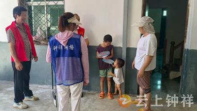 石牌镇何巷村开展防溺水宣传活动 筑牢暑期安全防线