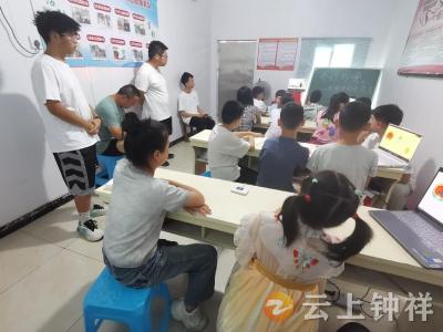 钟祥市东桥镇开展“探秘光影 点亮梦想”科普小课堂