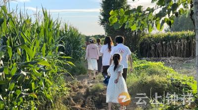 芳才“推普团”进旧口镇：以普通话为钥 解锁乡村发展新路径