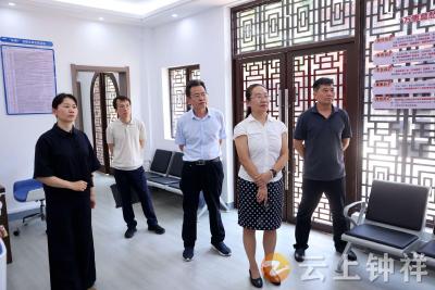 王勤在钟祥调研注册资本认缴制改革试点及小个专党建工作