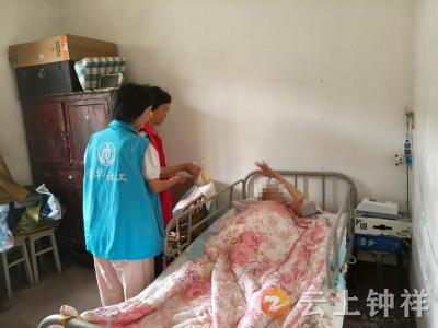 炎夏送清凉！客店镇社工站开展高温走访关爱行动