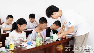 创意手工课扮靓石牌镇暑假学堂 孩子们乐享动手乐趣