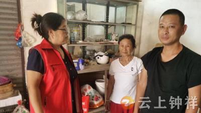石牌镇姚台村：情系困难群体 “暖心走访”送关怀