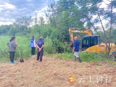 网格走访听民声 老渠“复活”解民忧