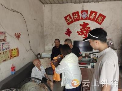 情系老兵 走访慰问送温暖