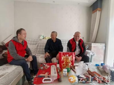 皇庄街道桃花村社区：党建引领聚合力 双节慰问暖人心