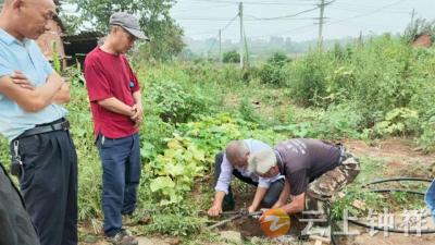 石牌镇石巷村：快速修复破损水管 高效服务解民忧